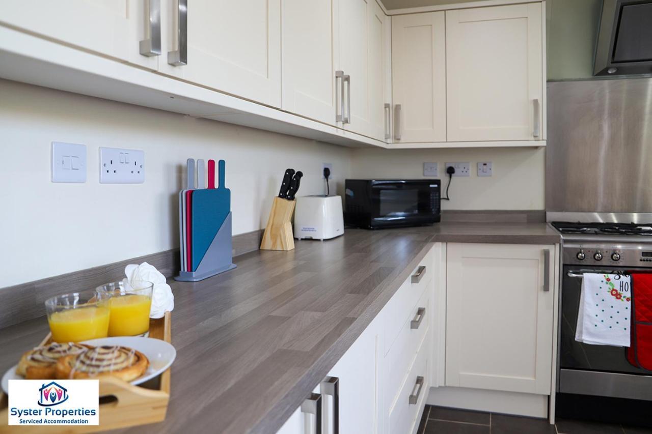 Syster Properties Serviced Accommodation Leicester 5 Bedroom House Glen View المظهر الخارجي الصورة